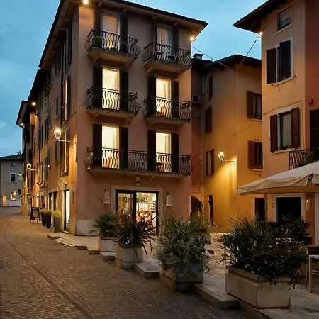 Cavour * Salò